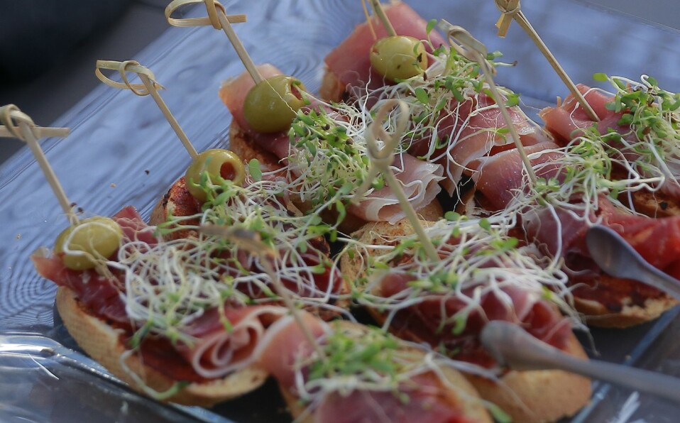 Platos para todos los gustos de comensales en la plataforma/ Foto: Daniel Saldívar