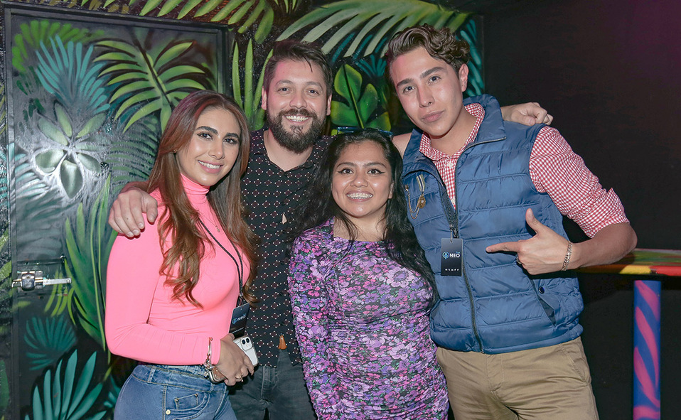DANI VILLEGAS, LUIKI WIKI, LA BEA Y JUAN ANAYA