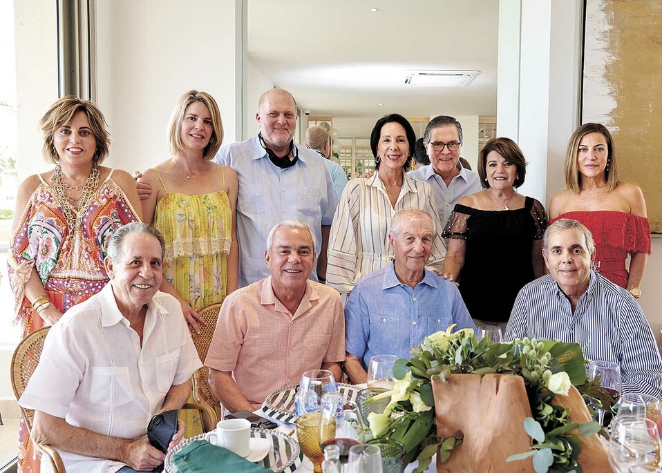 Invitados a la celebración de Carlos Barreda / Fotos: Pildorín