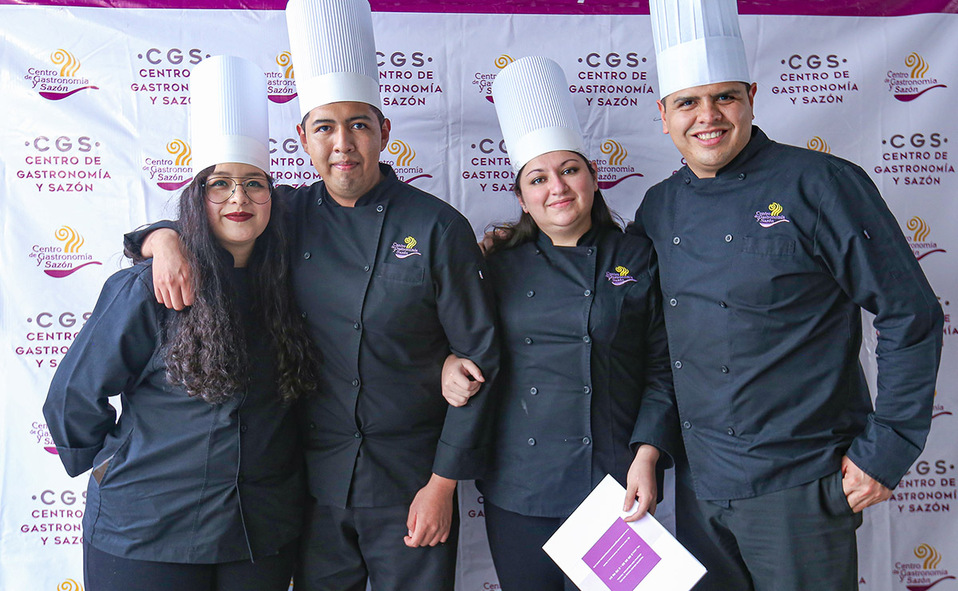 QUETZALLI FLORES, MARIO MARTÍNEZ, ZURISADAI SUÁREZ Y EDER BERMÚDEZ