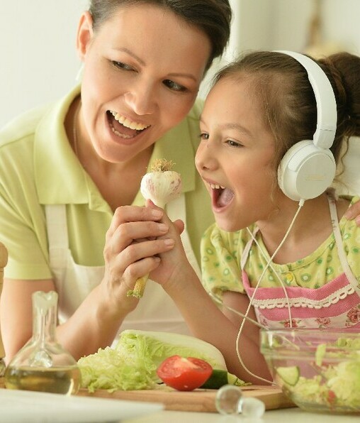 Comer sano, fortalece las defensas de tu hijo o hija (Foto: Shutterstock).