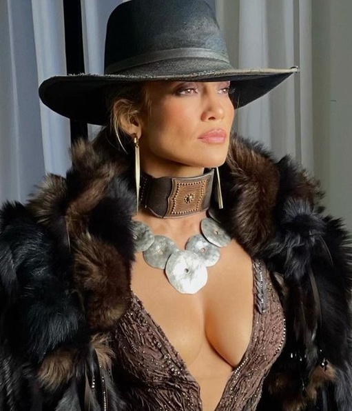 JLo deslumbra en la MET Gala 2021 ¡como una vaquera! (Foto: Instagram)