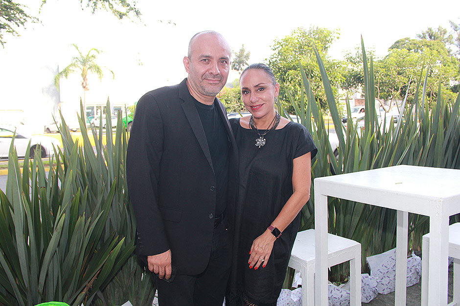 Rocco Palomera y Araceli Ramos