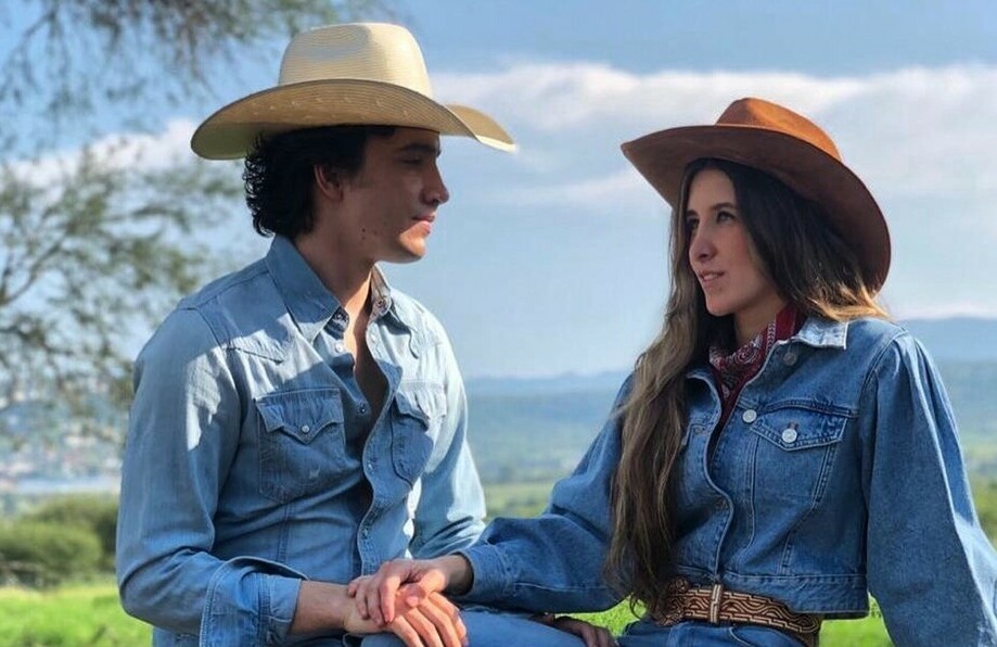 Alex Fernández, Alexia Hernández, Alex Fernández y Alexia hijo