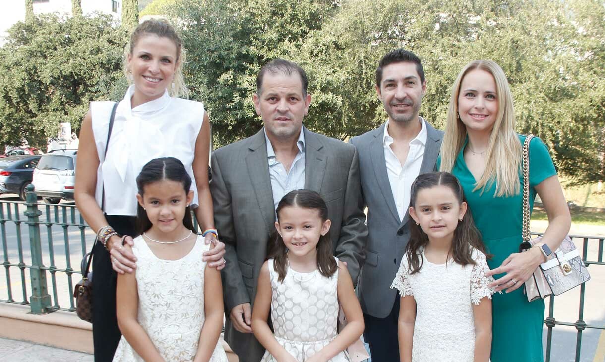 Daniela De la Garza de Gorena, Patricio Martínez, Esteban Lankenau, Minis Palau de Lankena