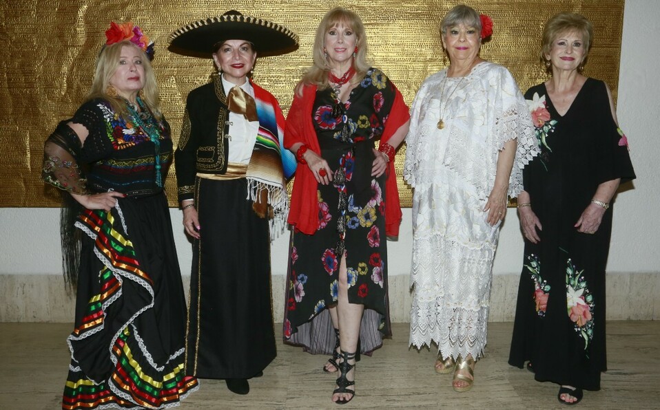 Leticia Benavides, María Esther González, Dora María Maldonado, Hilda Moreno y Ely Treviño. FOTO: OMAR VALDEZ