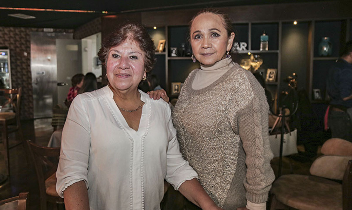 Cuquis Olguín y Estela Paredes
