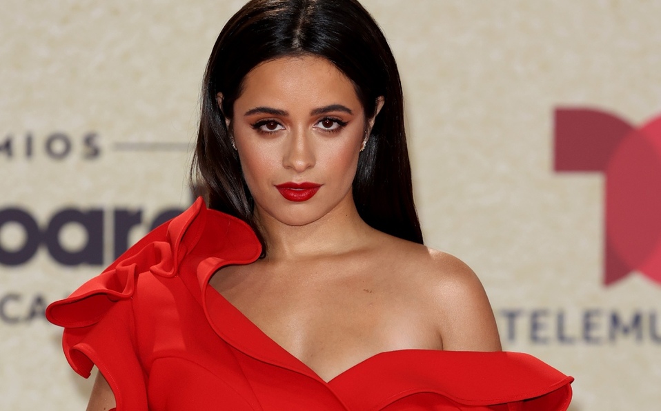 Camila Cabello se roba lo Premios Billboard en un minivestido rojo (Foto: Getty Images)