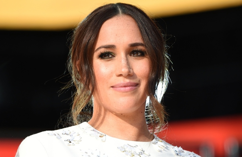 Meghan Markle y el minivestido ideal para mamás modernas (Foto: Getty Images)