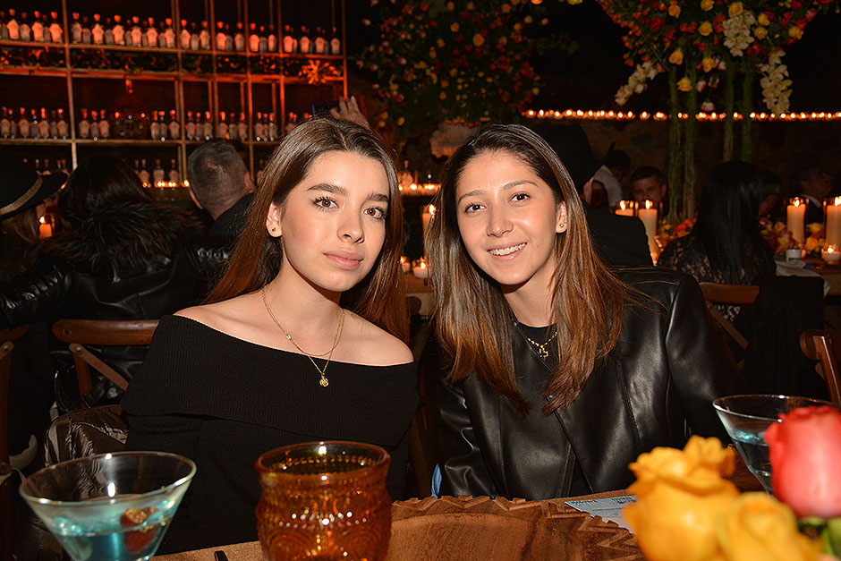 Carolina Monraz y Katia Lares