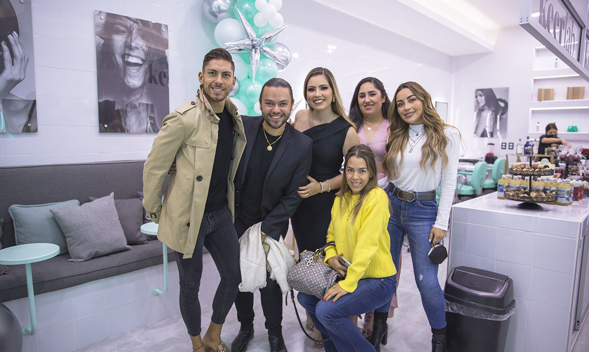 Yusef Letayf, Raúl de la Torre, Valeria Vallejo, Karla Tenopala, Andrea Golzarri y Ana Paola Guzmán