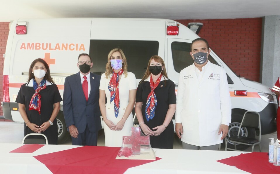 Mónica Díaz de Zambrano, Carlos Fernández, Adalina Dávalos de Rodríguez, Beatriz Salinas de Güitrón y Manuel De la O / Foto: Omar Valdez