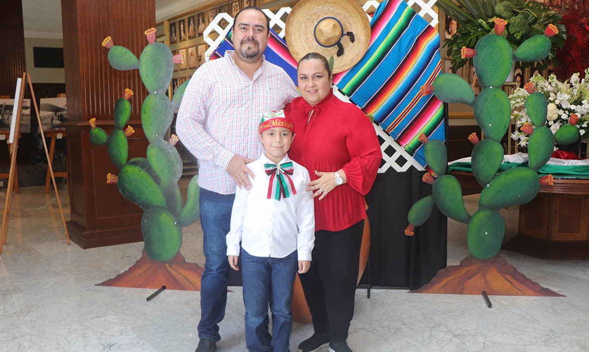 Asistentes a la celebración en el Casino Tampiqueño / Fotos:Dennis Hernández