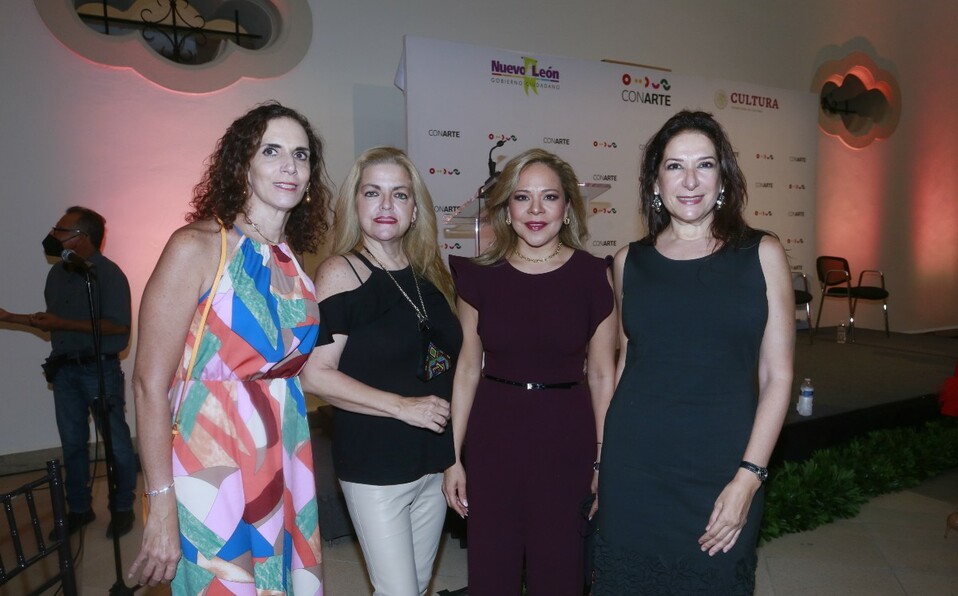 Alejandra Piñeiro, Bárbara Ibarra, Cristy de Noyola y Claudia Ayala / Foto: Omar Valdez
