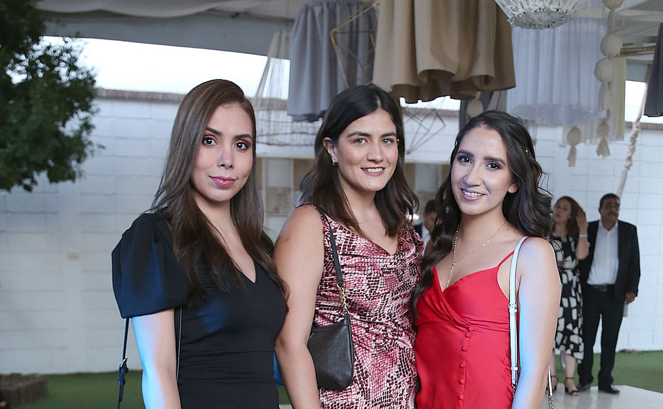 Edna, Sofía y Magaly