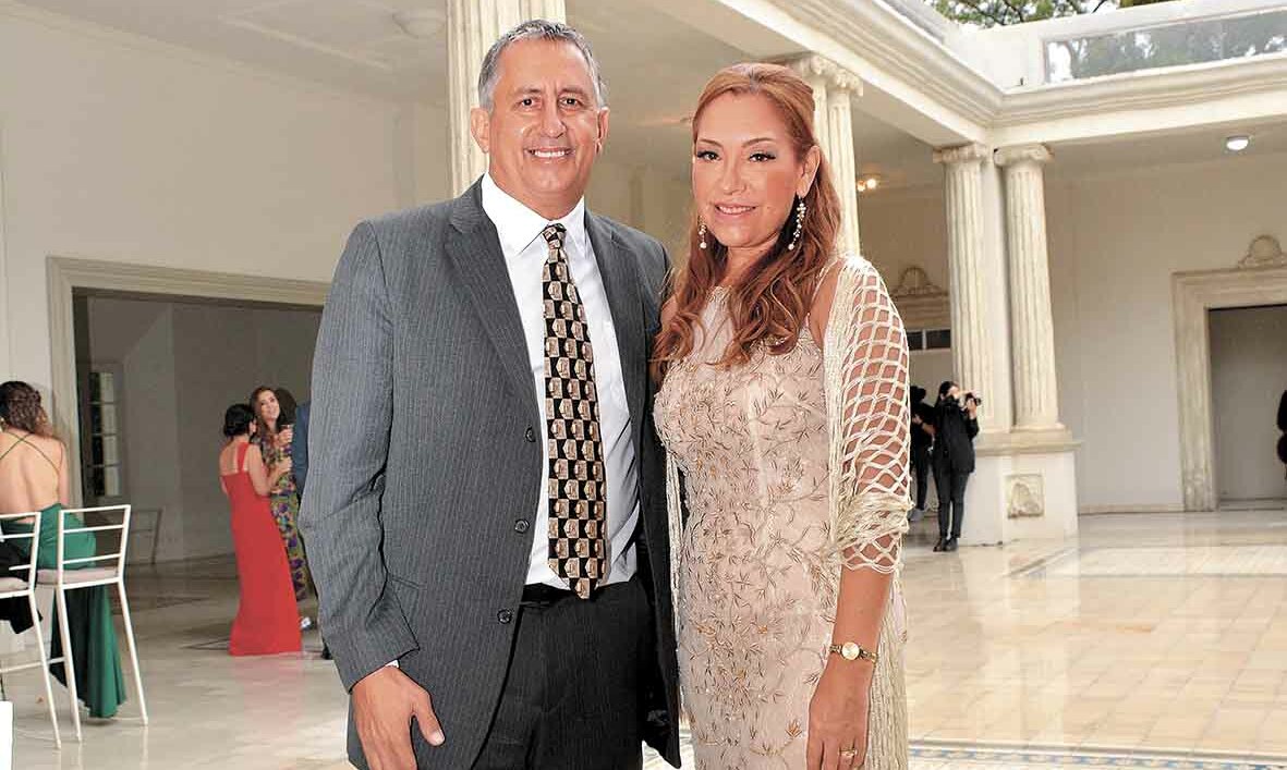 César Cavazos y Fernanda Sánchez/ Fotos: Amper Fotografía