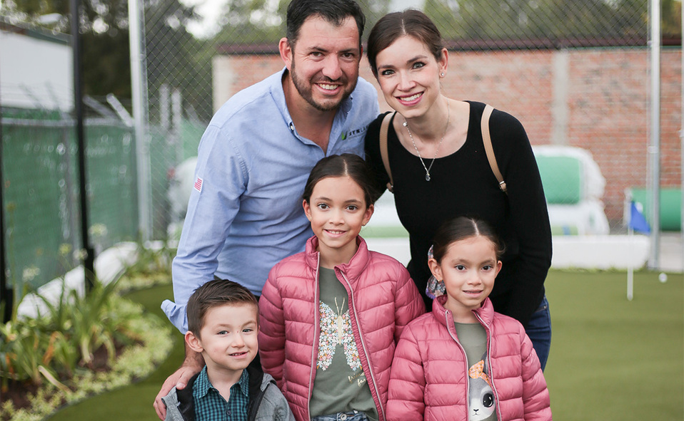 Luis Demetrio Pérez, Mayra Morales, Luis Pérez, Paula Pérez y María Pérez. Foto Aarón Solís