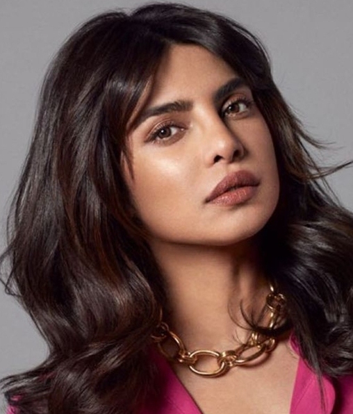 Priyanka Chopra es la más hot del otoño con este bikini rojo (Foto: Instagram)