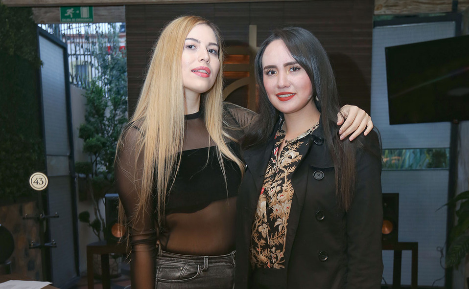 ANA MORÁN Y GINA MARTÍNEZ