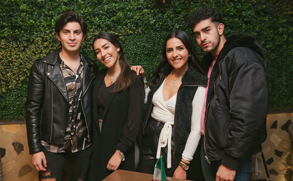 EMILIANO MARTÍNEZ, ARANZA YANO, BEGOÑA YANO Y JUAN PABLO GONZÁLEZ