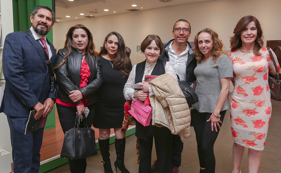 JULIO GUTIÉRREZ, MIDORI CABALLERO, BERENICE BERNAL, VERÓNICA SCOUGALL, ÓSCAR DÍAZ, ROSY MUHLIA Y MARCELA MEJÍA