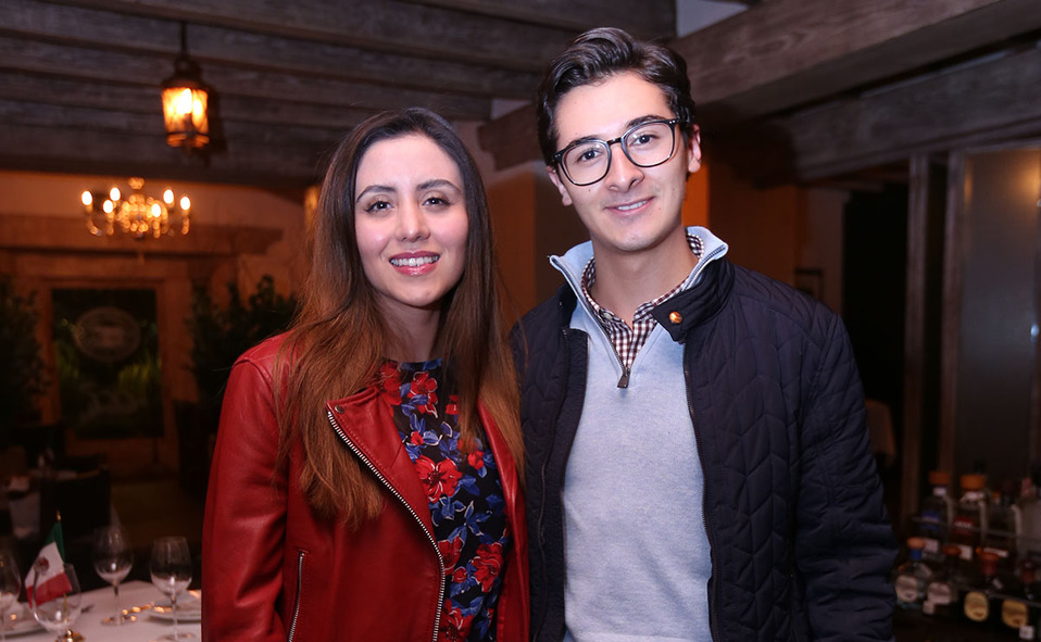JUSTINE GUSTIÉRREZ Y ENRIQUE MONDRAGÓN