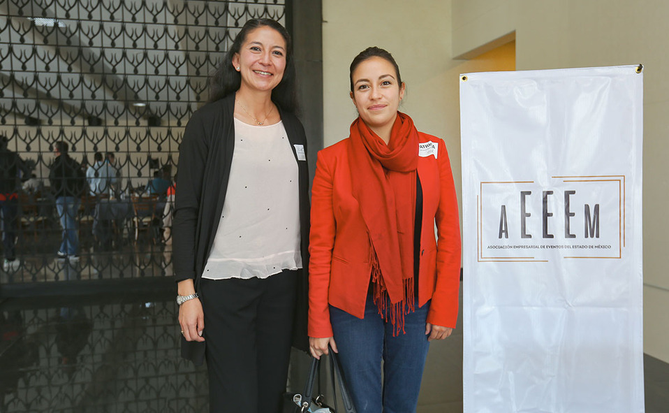 KATTIA MÁRQUEZ Y PATY GARDUÑO