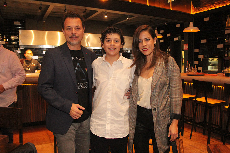 Marco Durzo, Diego Durzo y Beatríz Gómez