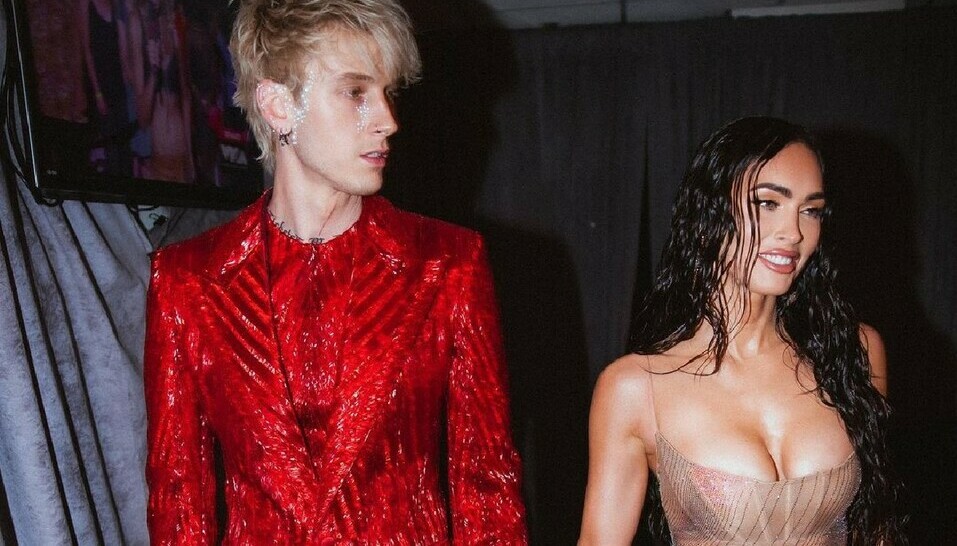 Megan Fox y Machine Gun Kelly posan para portada de revista. (Foto: Instagram).