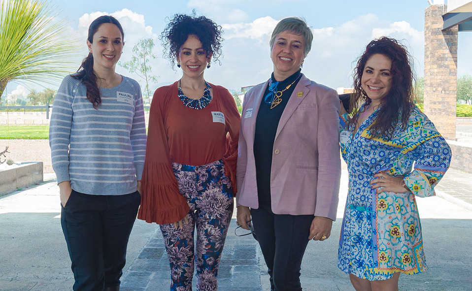 PAULINA VILLASEÑOR, MARTHA COLÍN, PATRICIA AGUILAR Y LINDA GONZÁLEZ