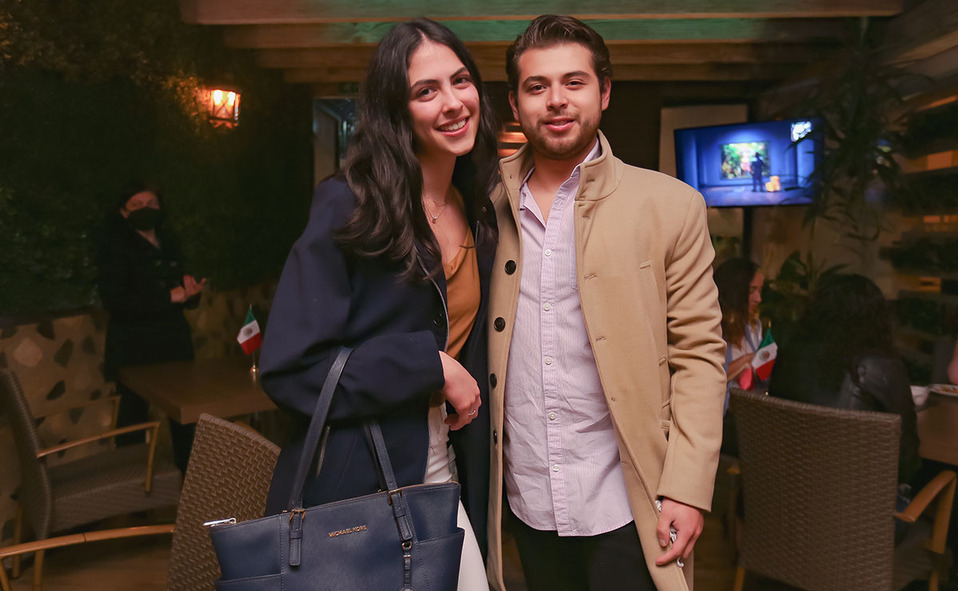 SARA ORTÍZ Y GERARDO DUPEROU