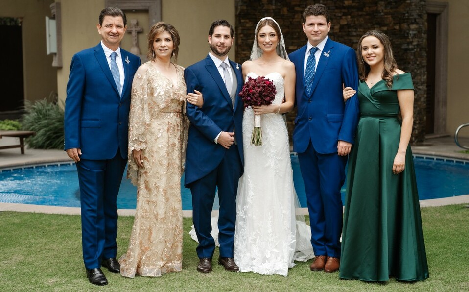 Familia de la novia.FOTO: LOMELÍ_PHOTO