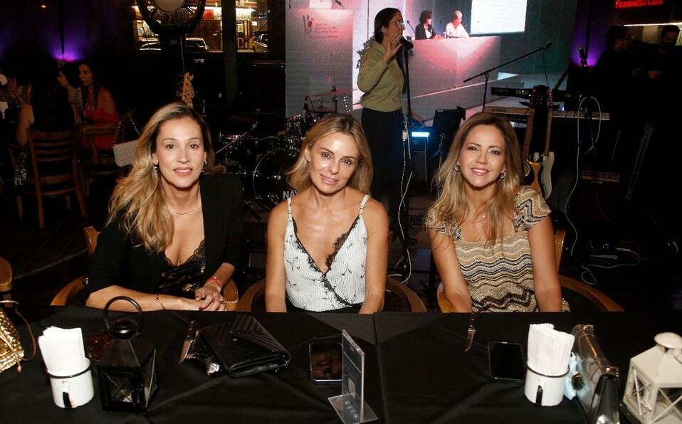 Brenda Martínez, Claudia Peña de Azcárraga y María Assad / Foto: Antonio Mireles