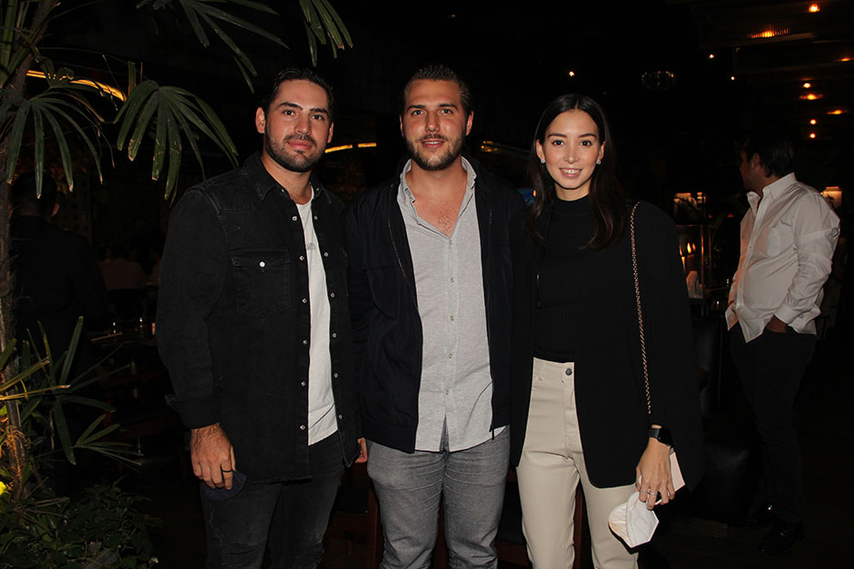 Diego Cueva, Juan Pablo Shoeneck y Emma Carlón