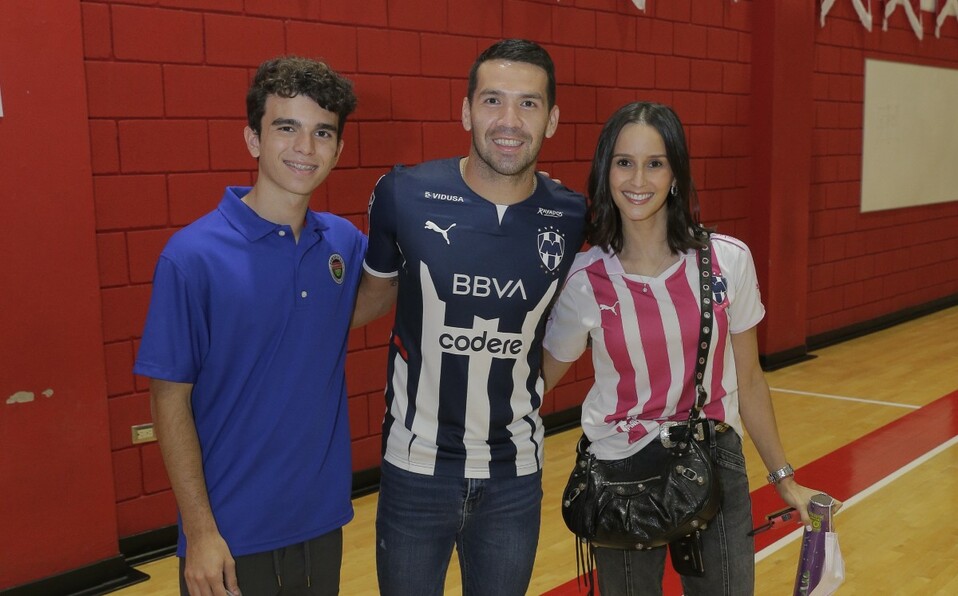 Marcelo De la Garza, Celso Ortiz y Gaby Beltrán de De la Garza / Foto: Daniel Saldívar