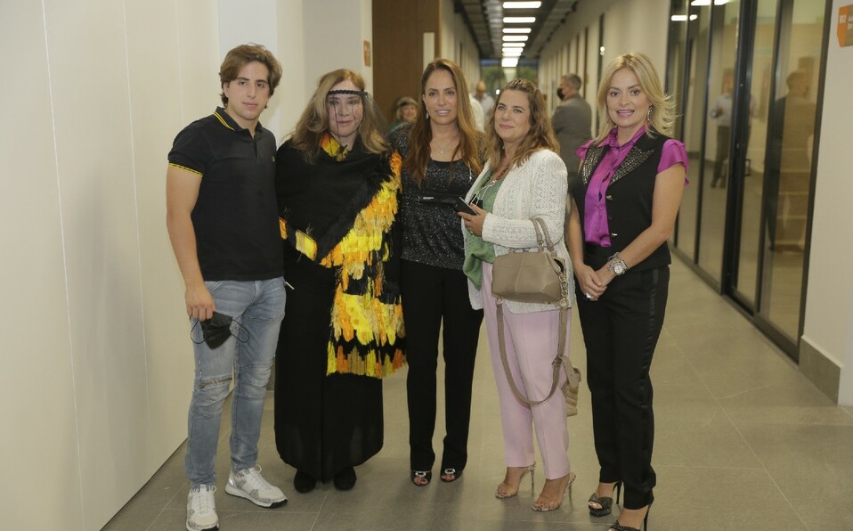Patricio De la Garza, Jeannette L. Clariond, Jeannette Clariond de De la Garza, Bertha Cantú y Gaby Múzquiz / Foto: Daniel Saldívar