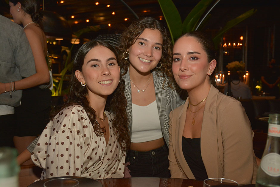 Ximena Uribe, Ana Paula Zepeda y Daniela García