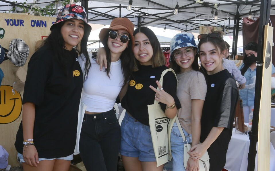 Ana Guillén, Fernanda Chávez, Diana Garza, Valeria Rodríguez y Melissa Hinojosa. FOTO: OMAR VALDEZ