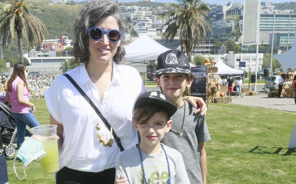 Gloria Cárdenas, Esteban González y Joaquín González. FOTO: OMAR VALDEZ