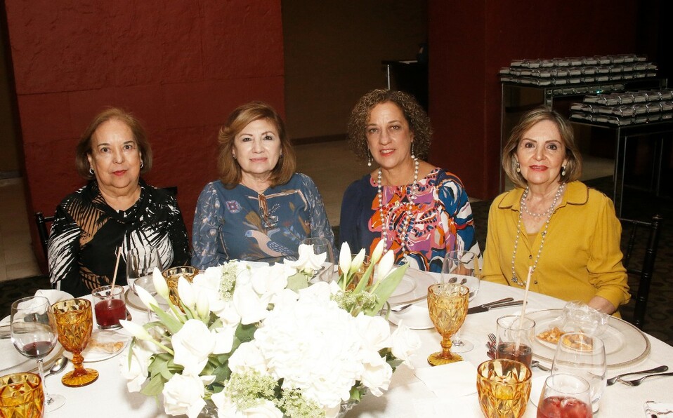 Laura Vela de Salazar, Carmen Guajarado de Chao, Lourdes García de Nájera, Blanca Lamas. FOTO: ANTONIO MIRELES