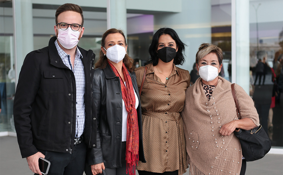 Pablo Marín, Alicia Escobar, Laura Acosta y Norma García. Foto Aarón Solís