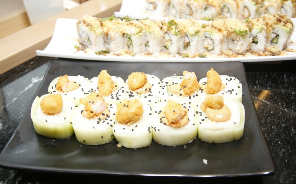 Una variedad de sushi disfrutaron las asistentes / Foto: Antonio Mireles