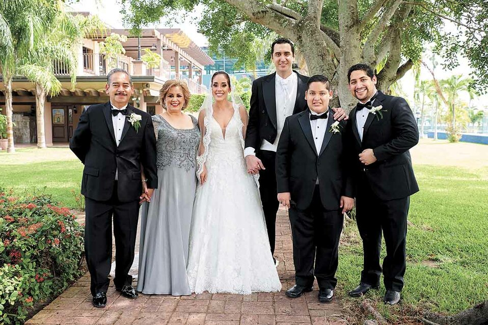 José Ríos, Alicia Cavazos, Jessica Ríos, Nicanor Fernández, José Ríos y Guillermo Ríos / Fotos: Pildorín