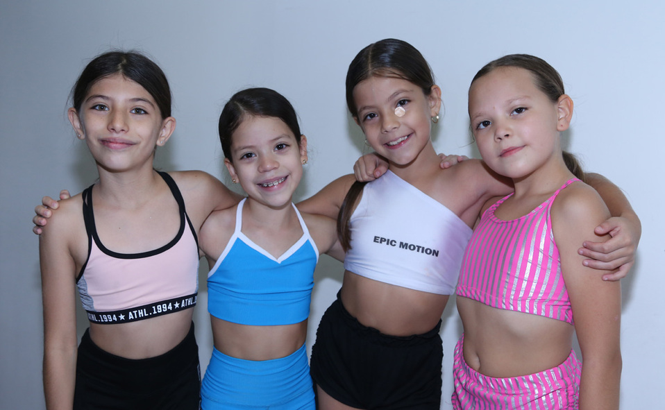 Majo, Mía, Vanessa y Mía