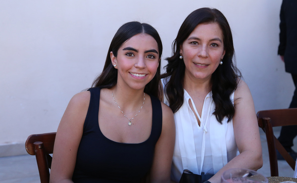 Renata y Flor