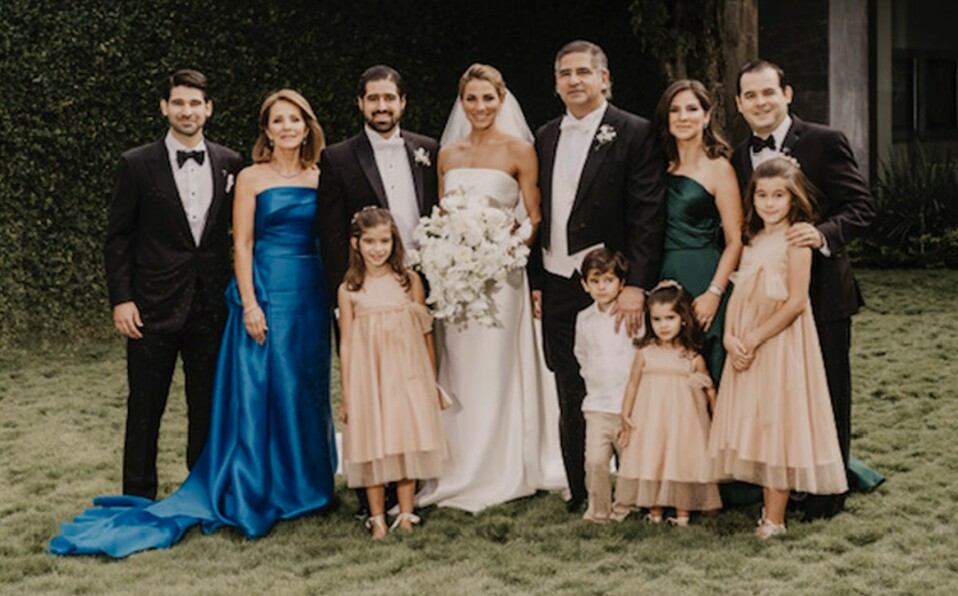 Familia de la novia. FOTO: PAOLA TASSINARI