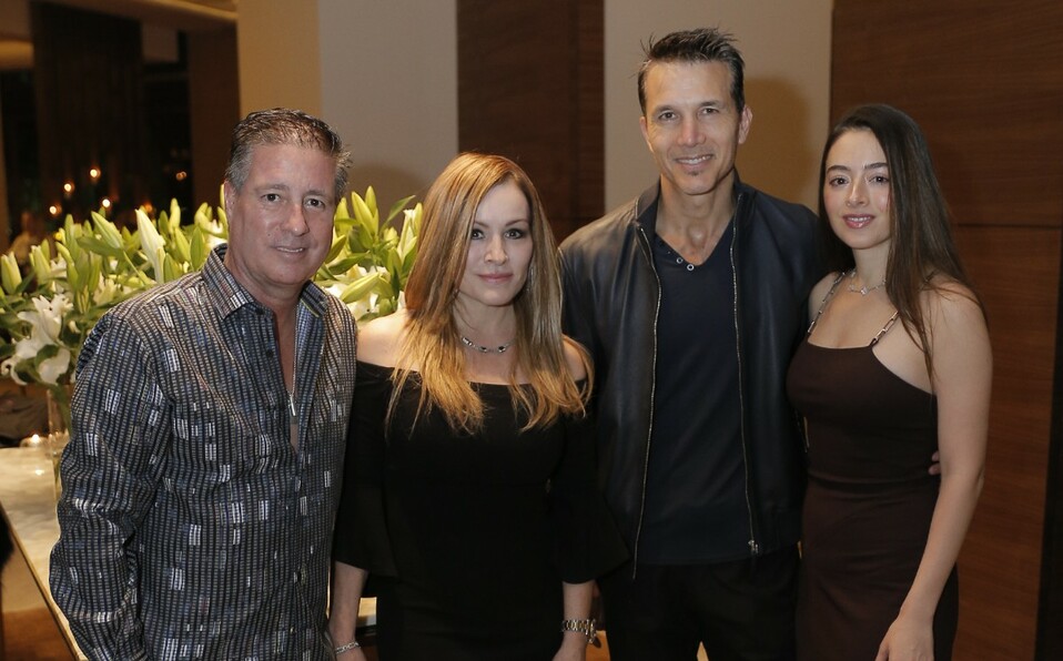Pepe González Maiz, Gaby Cantú Miller, Protasio Rodríguez y Karen Almaguer de Rodríguez. FOTO: DANIEL SALDÍVAR