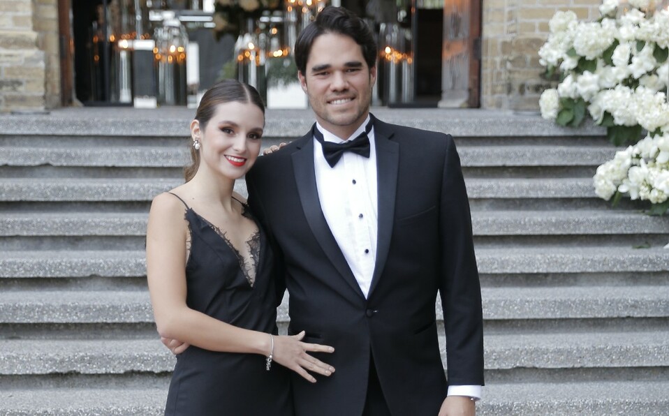 Caro Barba y Adrián Hernández. FOTO: DANIEL SALDÍVAR