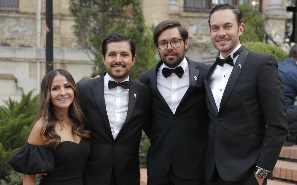Lupita Jiménez, Diego Papadimitriu, Enrique Papadimirtriu y Gerardo Díaz Torre. FOTO: DANIEL SALDÍVAR