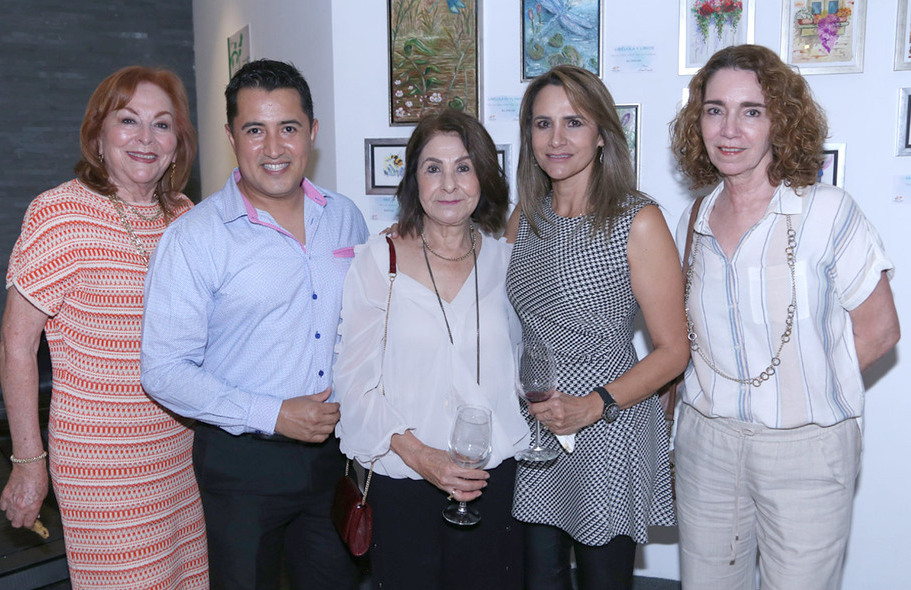 Nancy, Guillermo, Mimo, Claudia y Lina